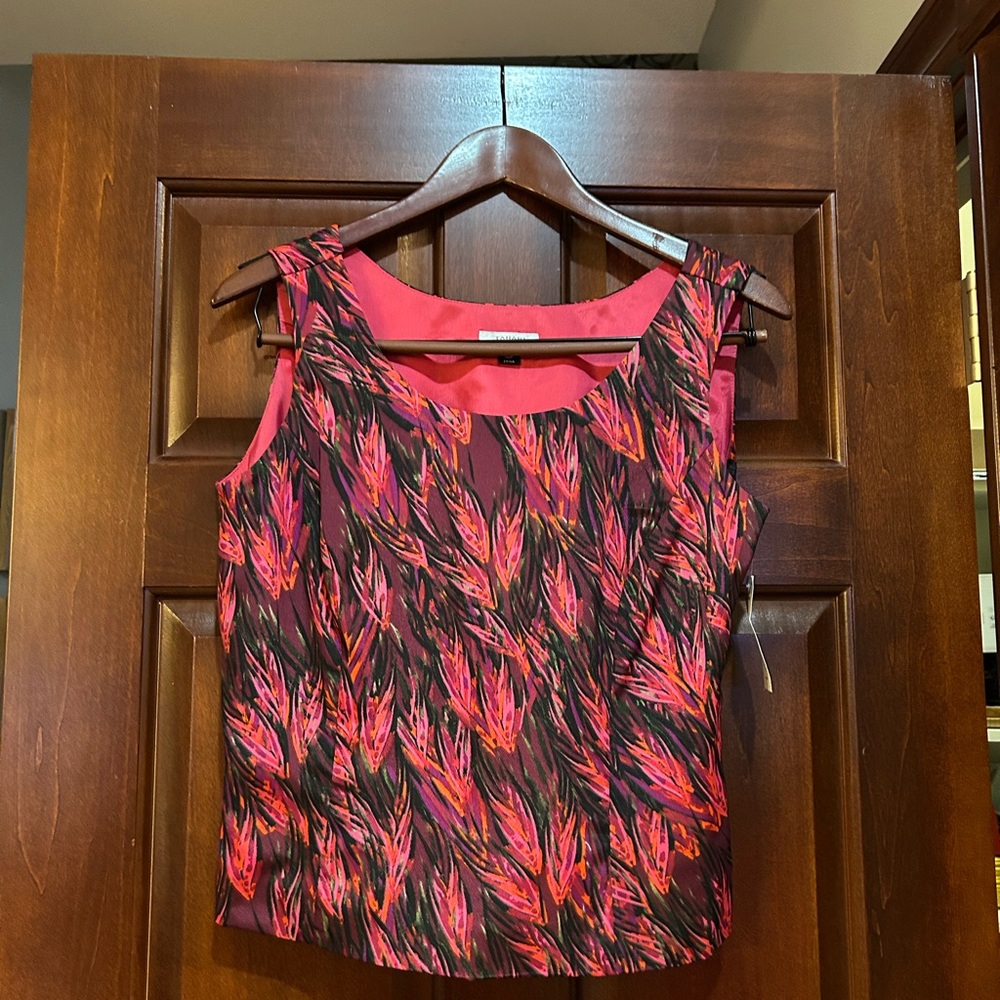 Tahari Arthur S Levine Petite 10P Sleeveless Abstract Print Blouse Career Top